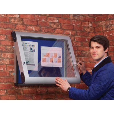 Weathershield Wall Mounted Outdoor Showcases