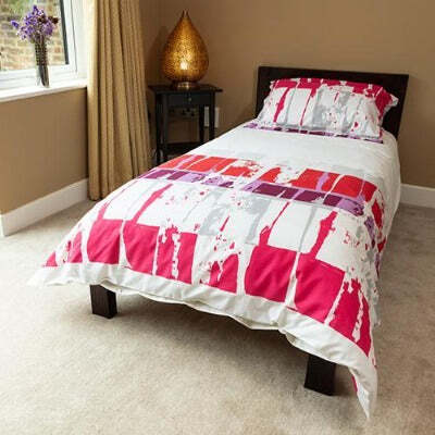 10.5 Tog Duvet / Polycotton Abstract Red Cover Set & Pillow