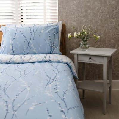 2.5 Tog Duvet Polycotton Blue Buds Cover Set & Boudoir Pillow
