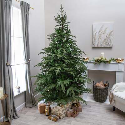 Highclere Artificial Wide PE/PVC Green Spruce Christmas Tree 5FT, 6FT, 7FT, 9FT, 6ft (1.8m)